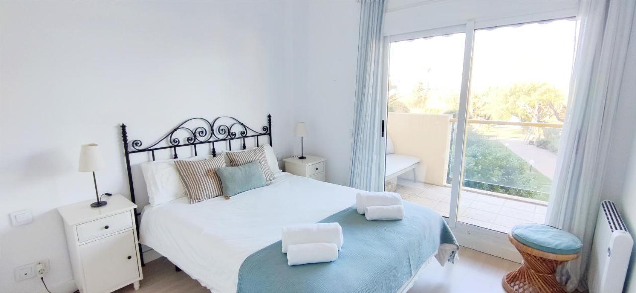 Apartamento Lagos Del Castillo By Denia Costa Esterno foto